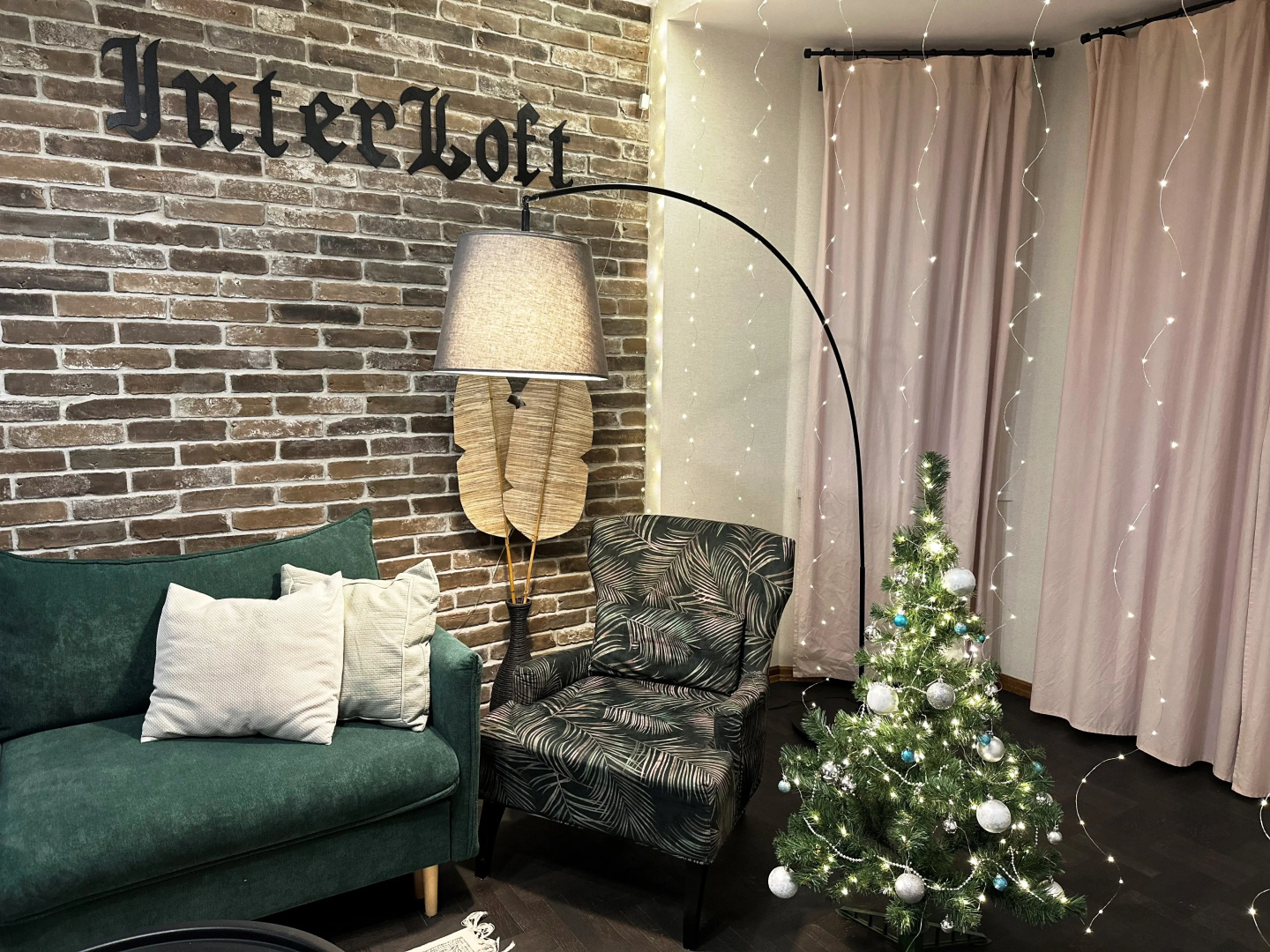 Апартаменты InterLoft 4 Old Town Free Parking Wi-Fi 100/50 Smart TV