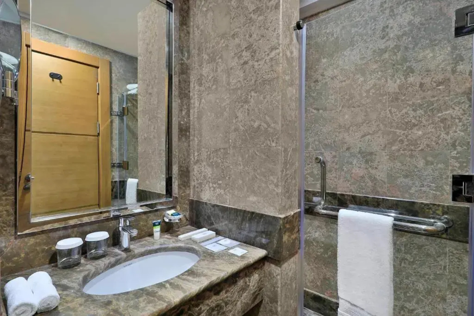 Отель Four Points by Sheraton Makkah Al Naseem