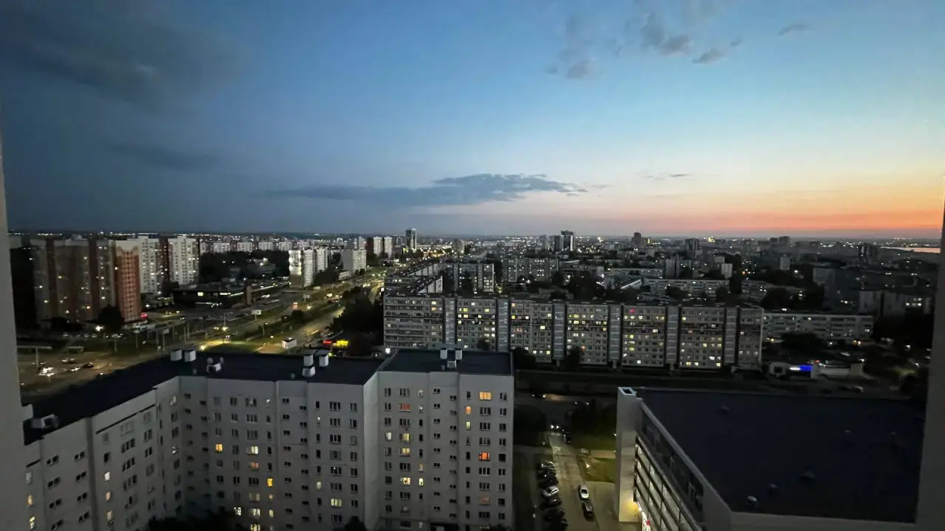 Квартира Беляева 42 на 19 этаже