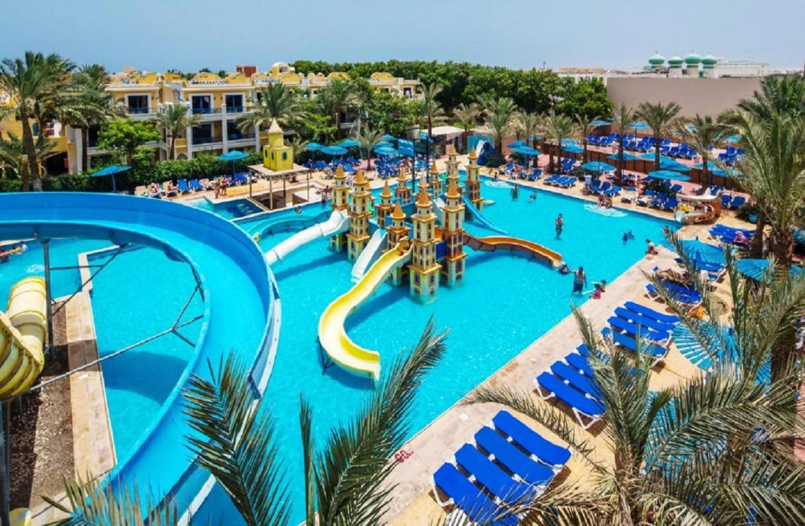 Hostgool Beach Chalets Mirage Bay Resort & Aqua Park