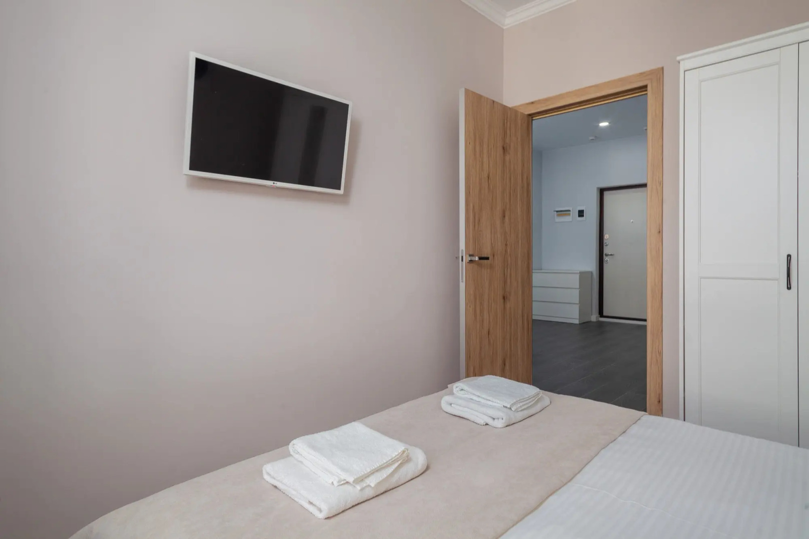 Апартаменты Белоснежные Двухкомнатные