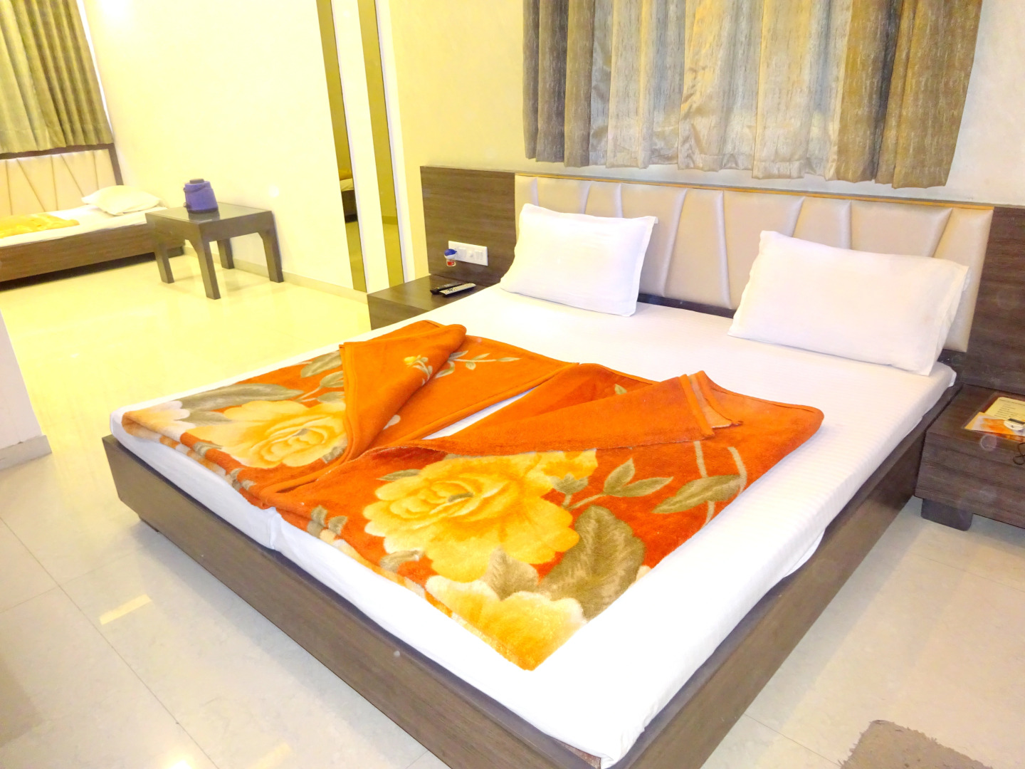 Отель Sunrise Palace by Sky Stays