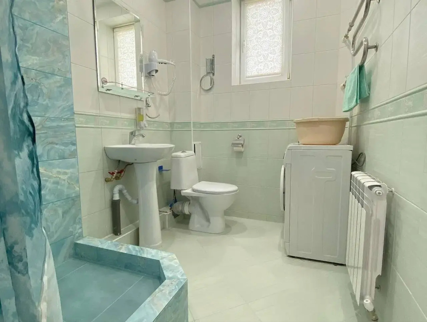 Апартаменты №8 Стандарт улучшенный, 2 линия, боковой вид на море (4чел)