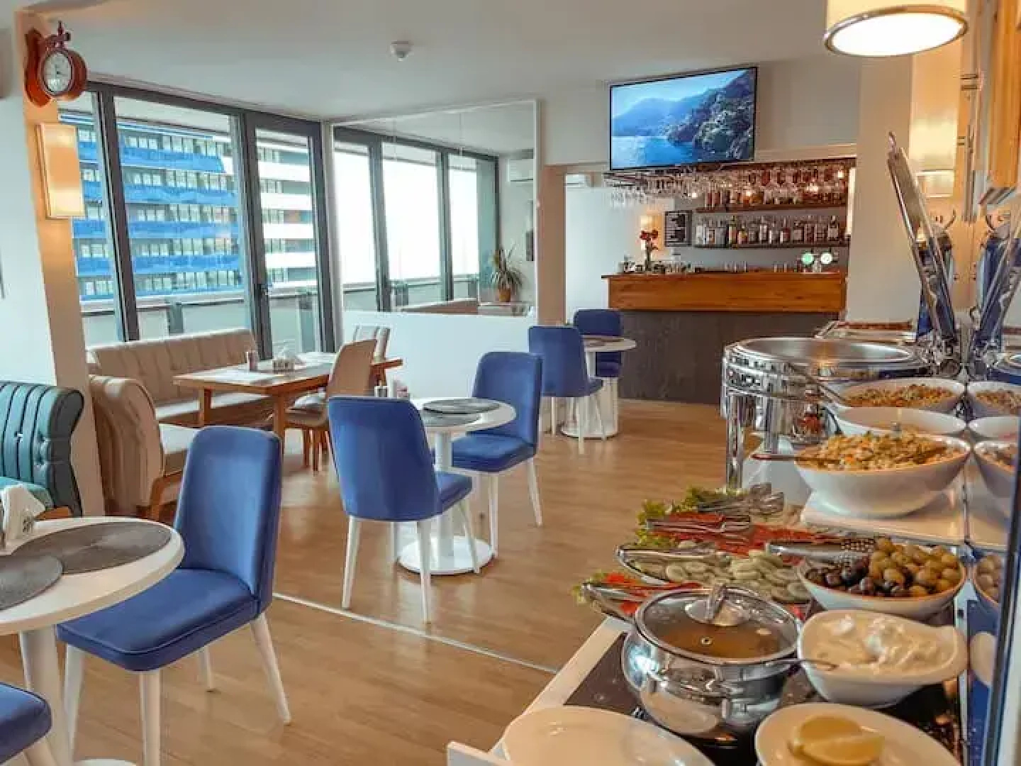 Апарт-отель Beach Side Orbi City