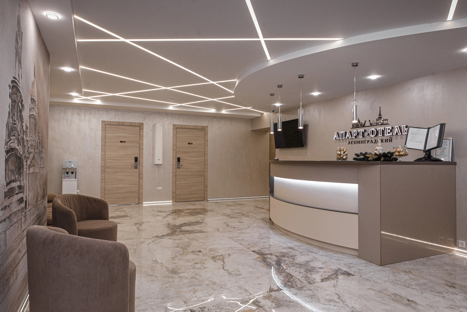 Отель Ленинградский