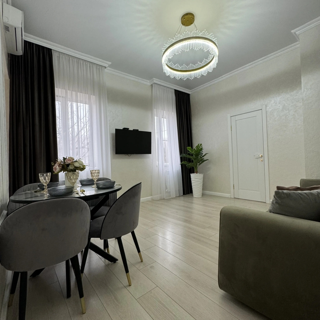 Квартира Двухкомнатная Квартира Люкс Класса в Центре Курортной Зоны