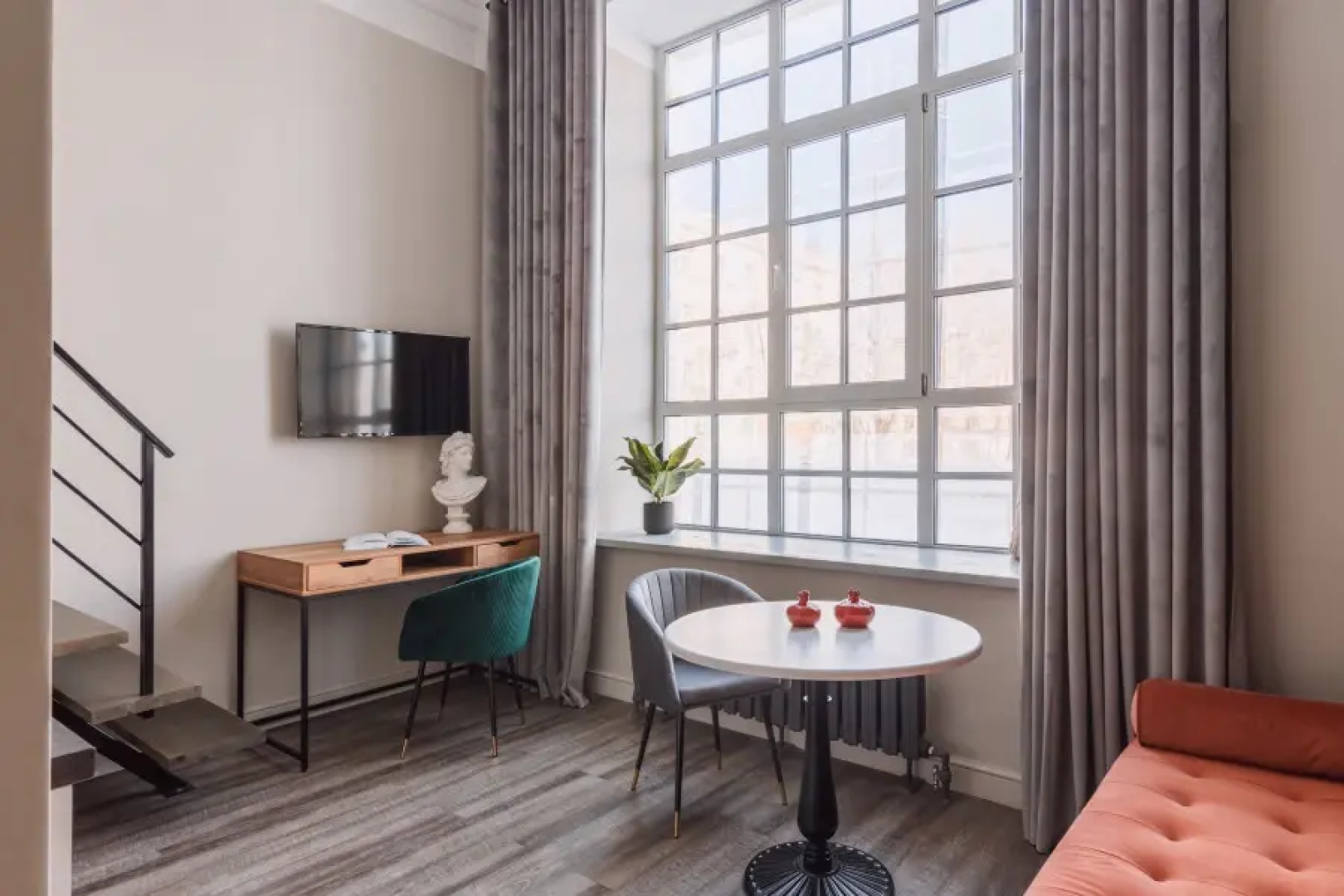 Апартаменты HomeHotel