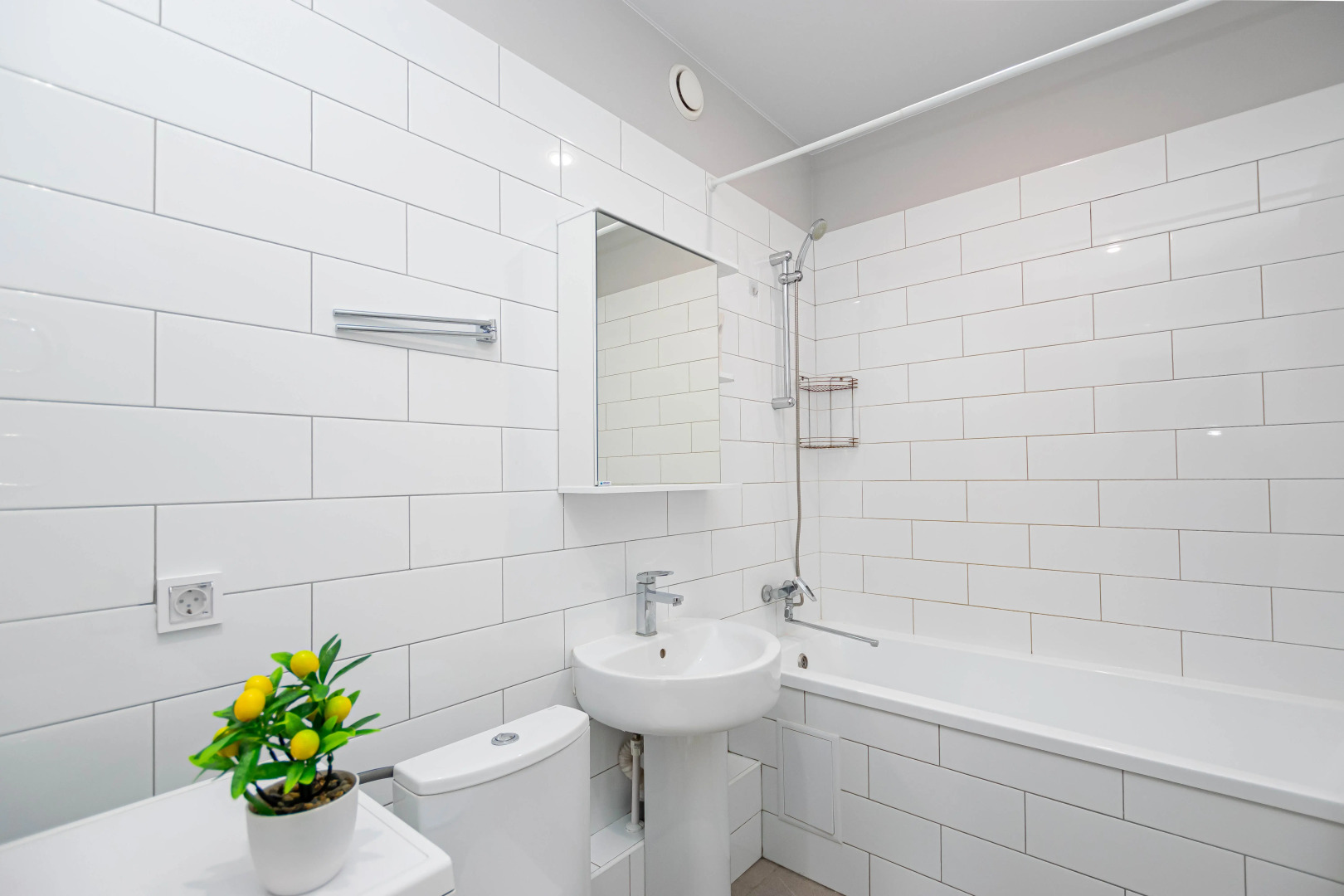 Апартаменты Светлая шикарная трёхкомнатная квартира у Столицы