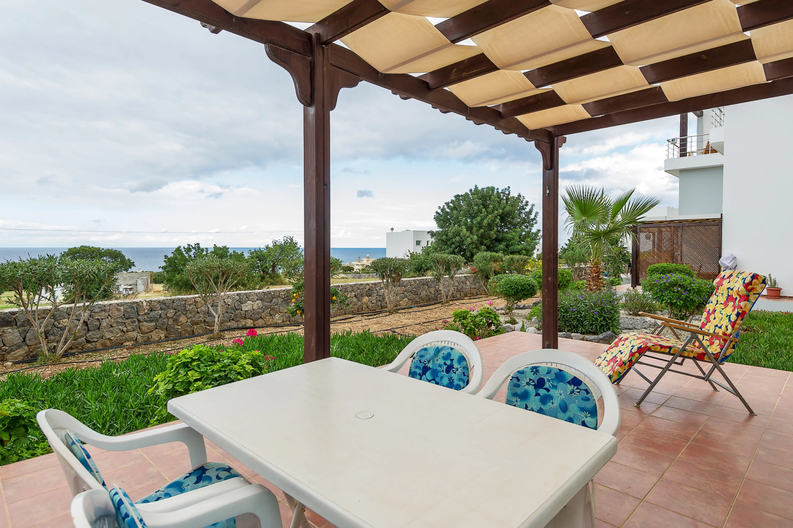 Апартаменты JOYA CYPRUS SILK GARDEN