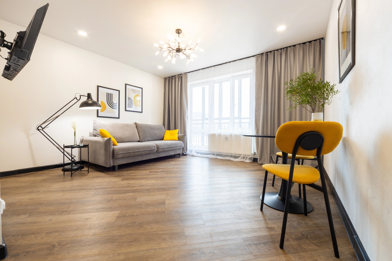 Квартира Вербная 5