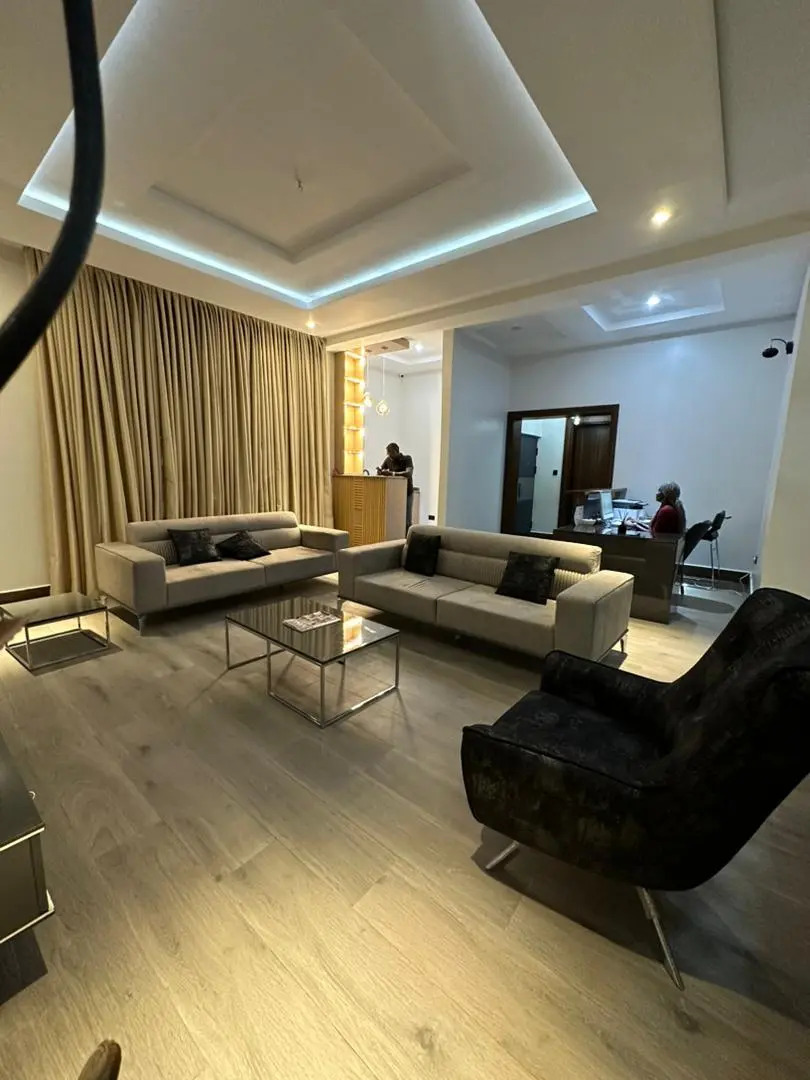 Отель De James Hotels and Suites