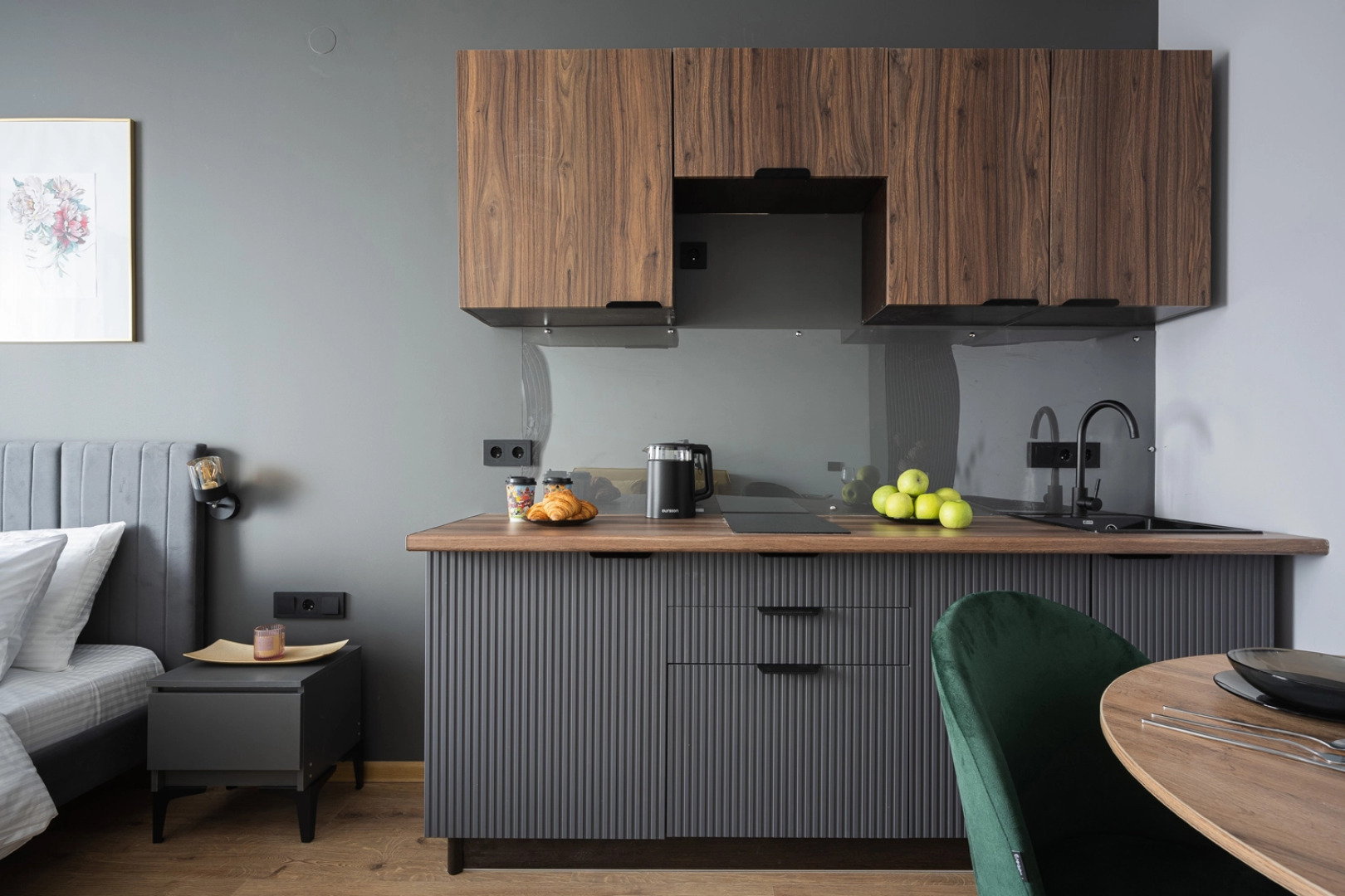 Апартаменты Стильная Студия в Центре Рядом с Метро