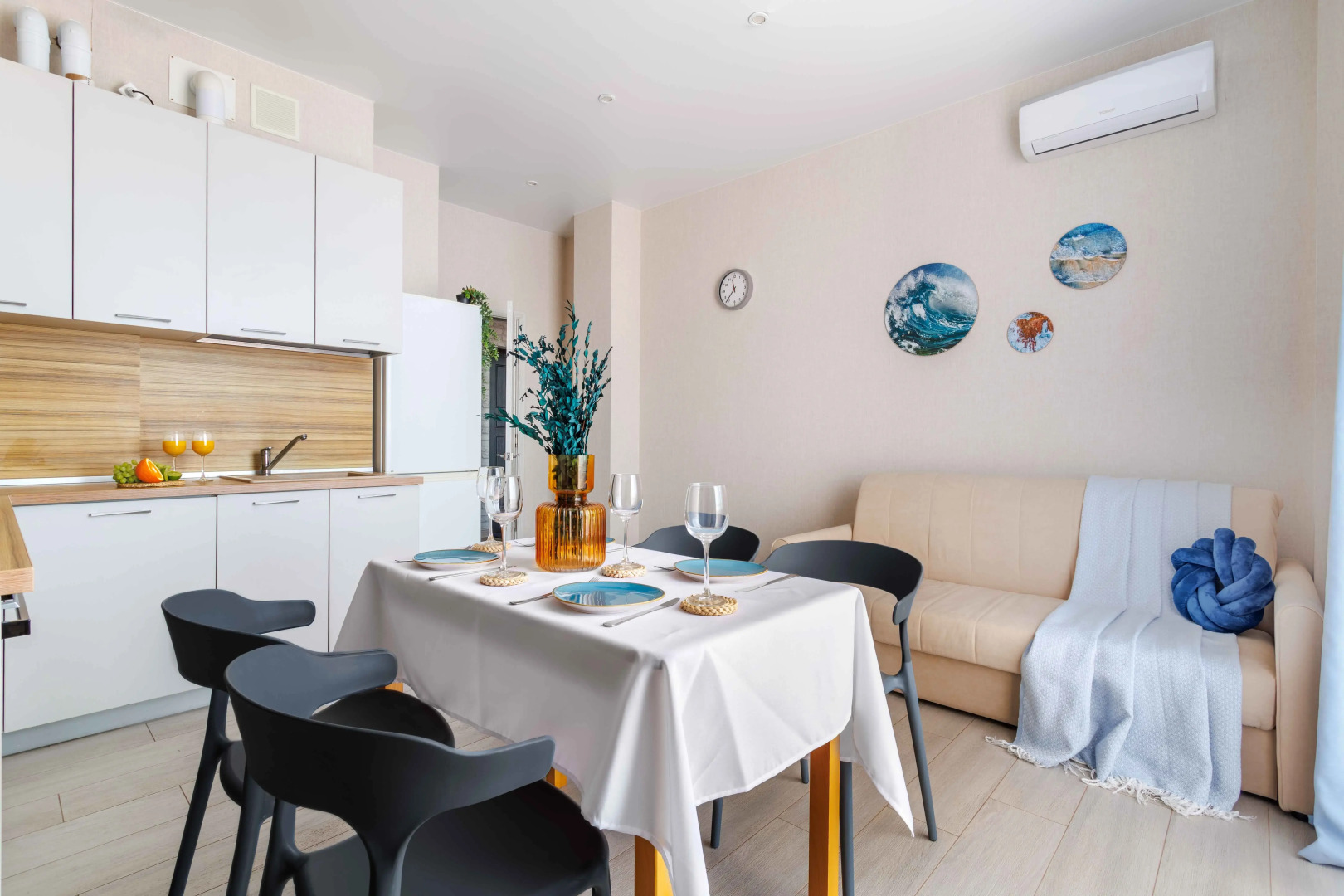 Апартаменты Уютная Квартира с Видом на Море от Home Group apartments