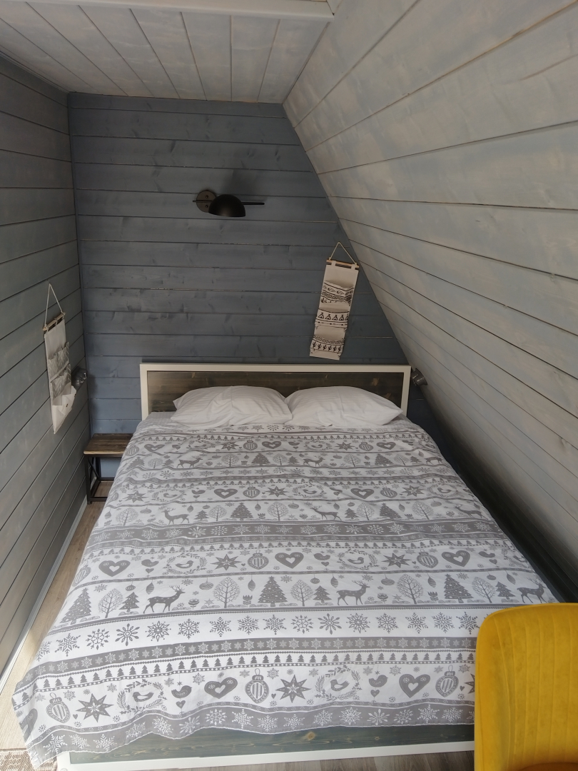 Глэмпинг А в лесу