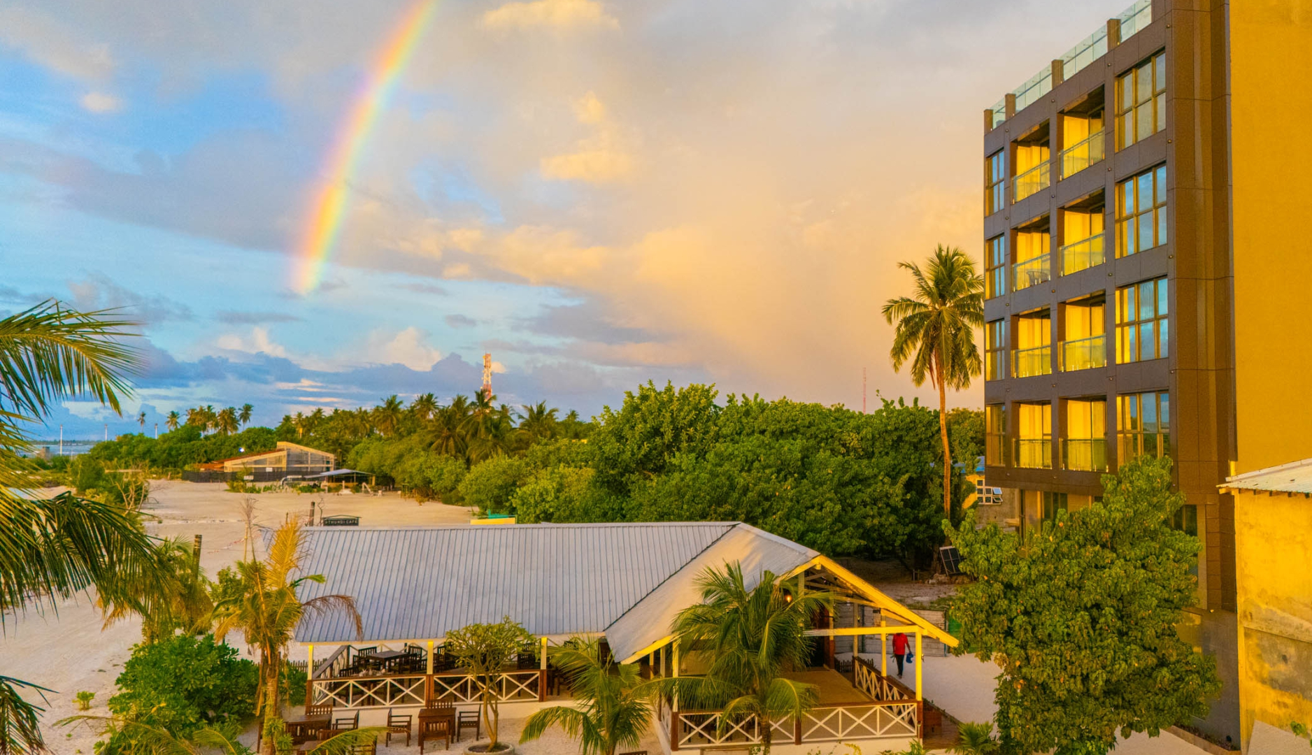 Отель Beach Hotel Guraidhoo
