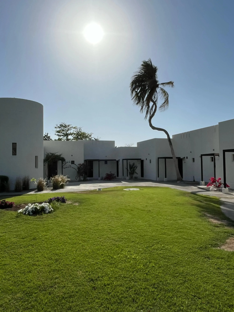 Курортный отель Al Sawadi Beach Resort & Spa