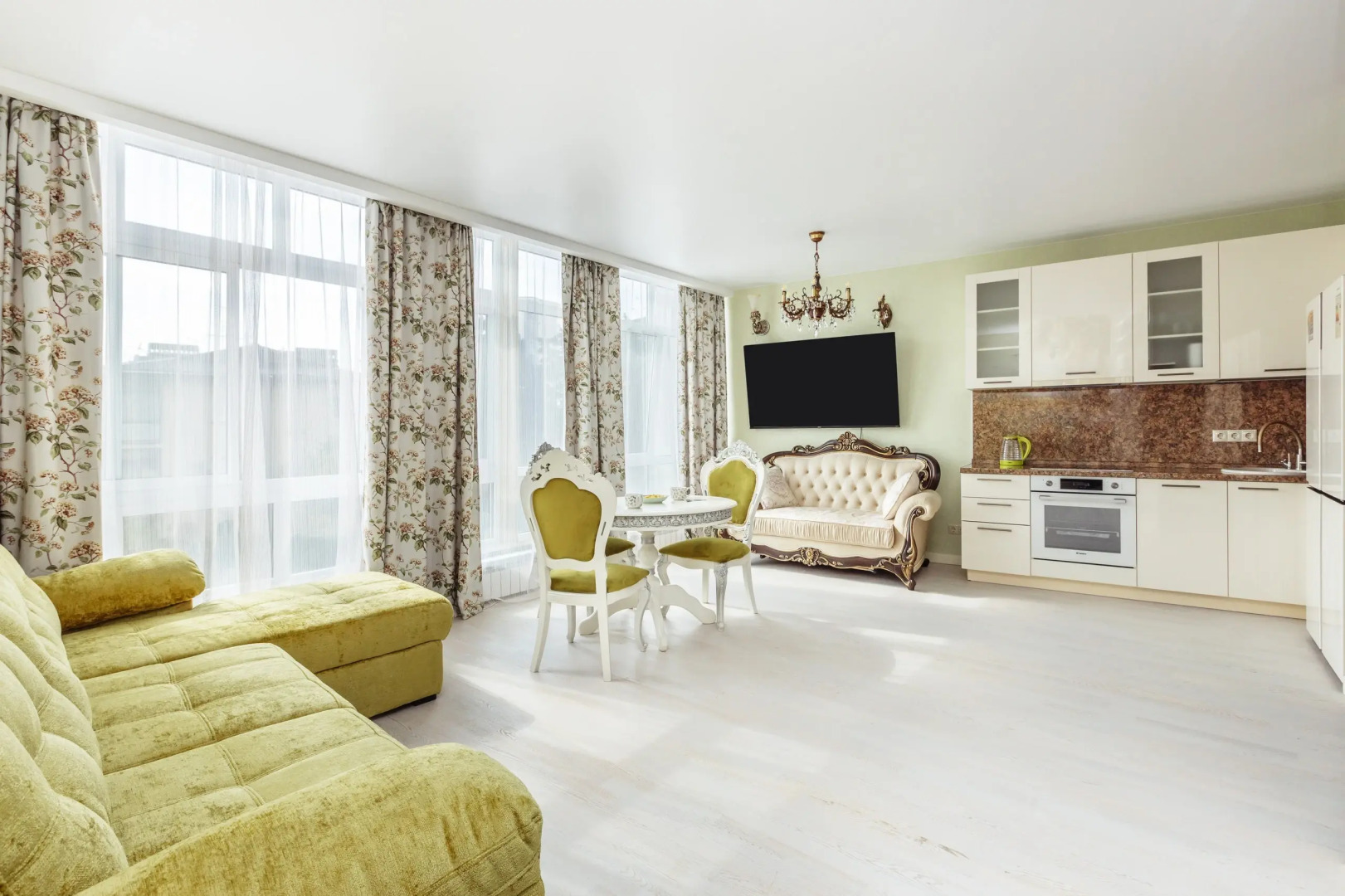 Апартаменты Новые в ЖК Москва для 5-6 гостей