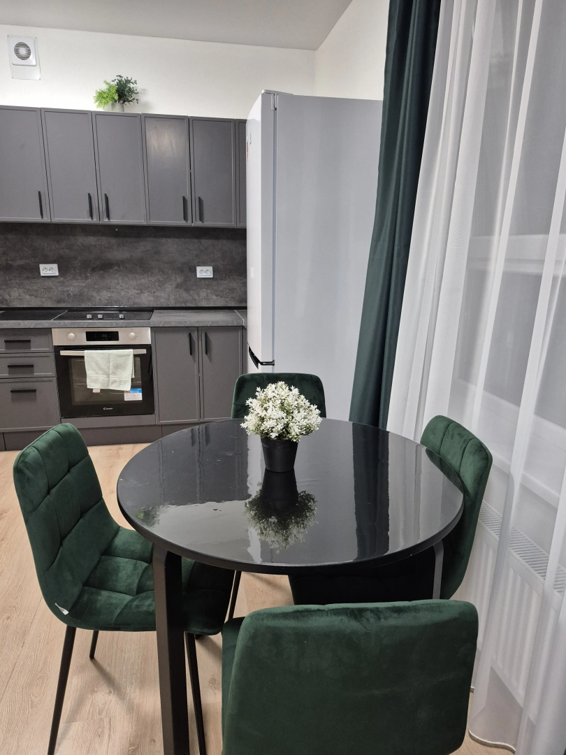 Квартира 1 комнатная улица Лучистая 8