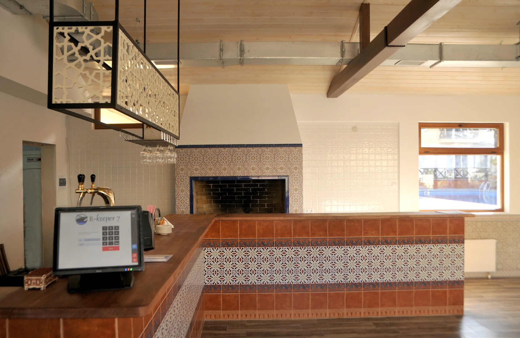 Отель Черноморский