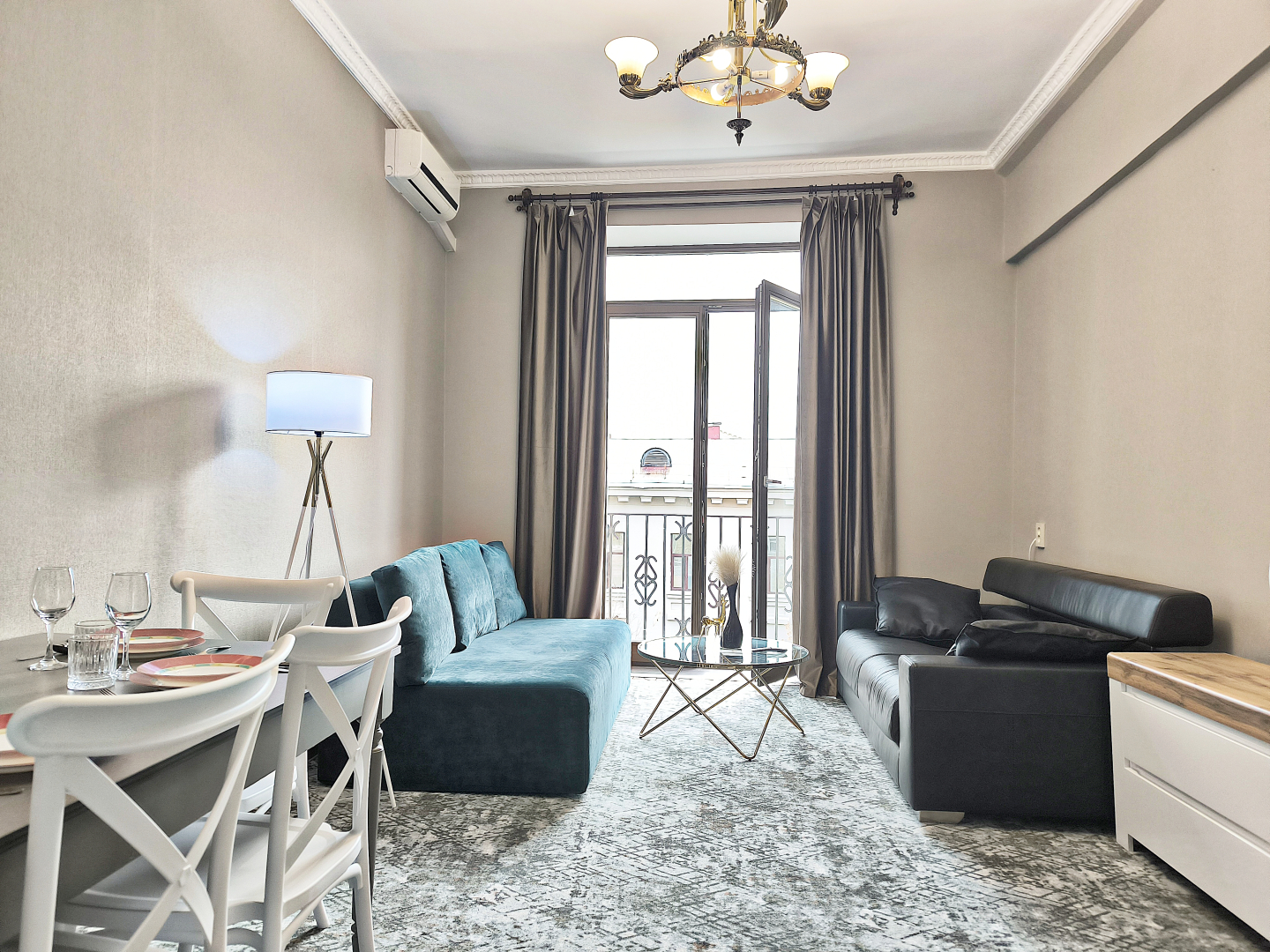 Апартаменты Центр Цирк Зыбитская Трёшка