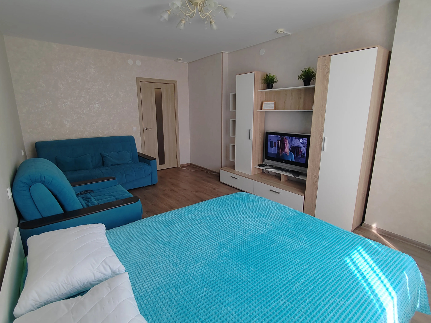 Апартаменты с Видом на Реку