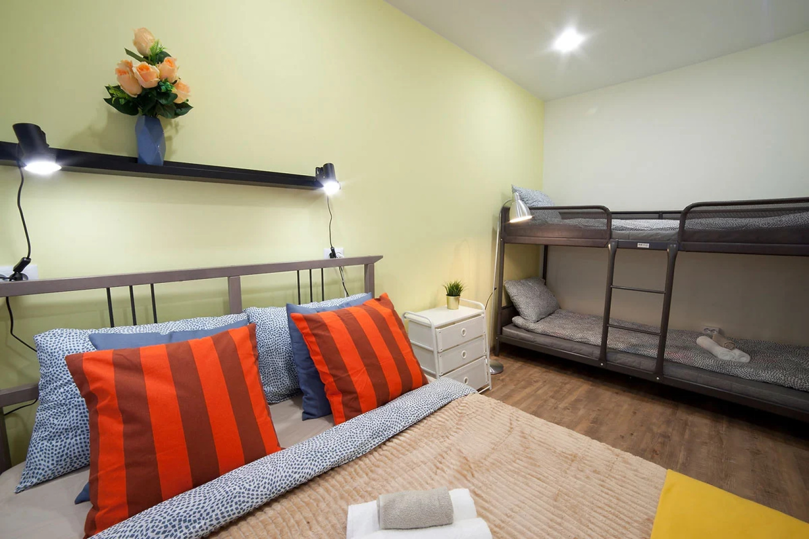 Квартира Серафимовича 1/4-6