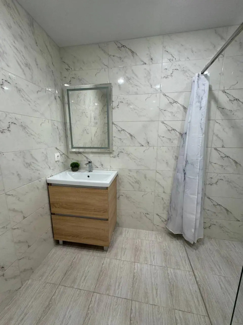 Квартира Уютная на Адоратского