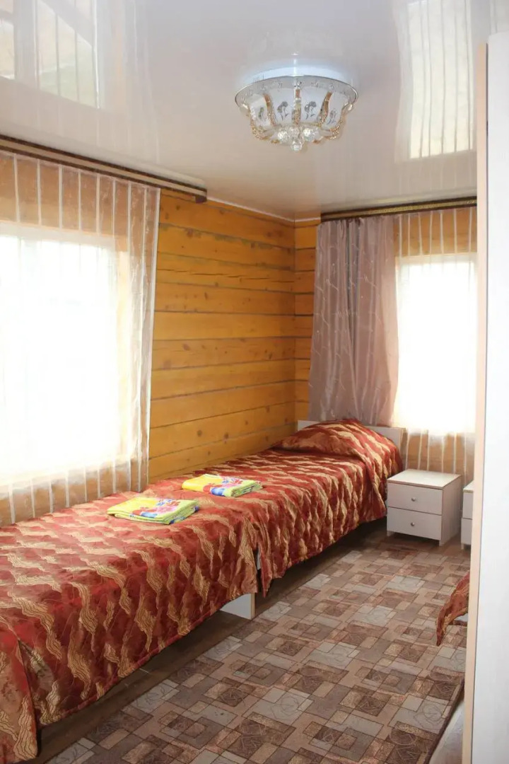 Na Baykale V Goryachinske Guest House