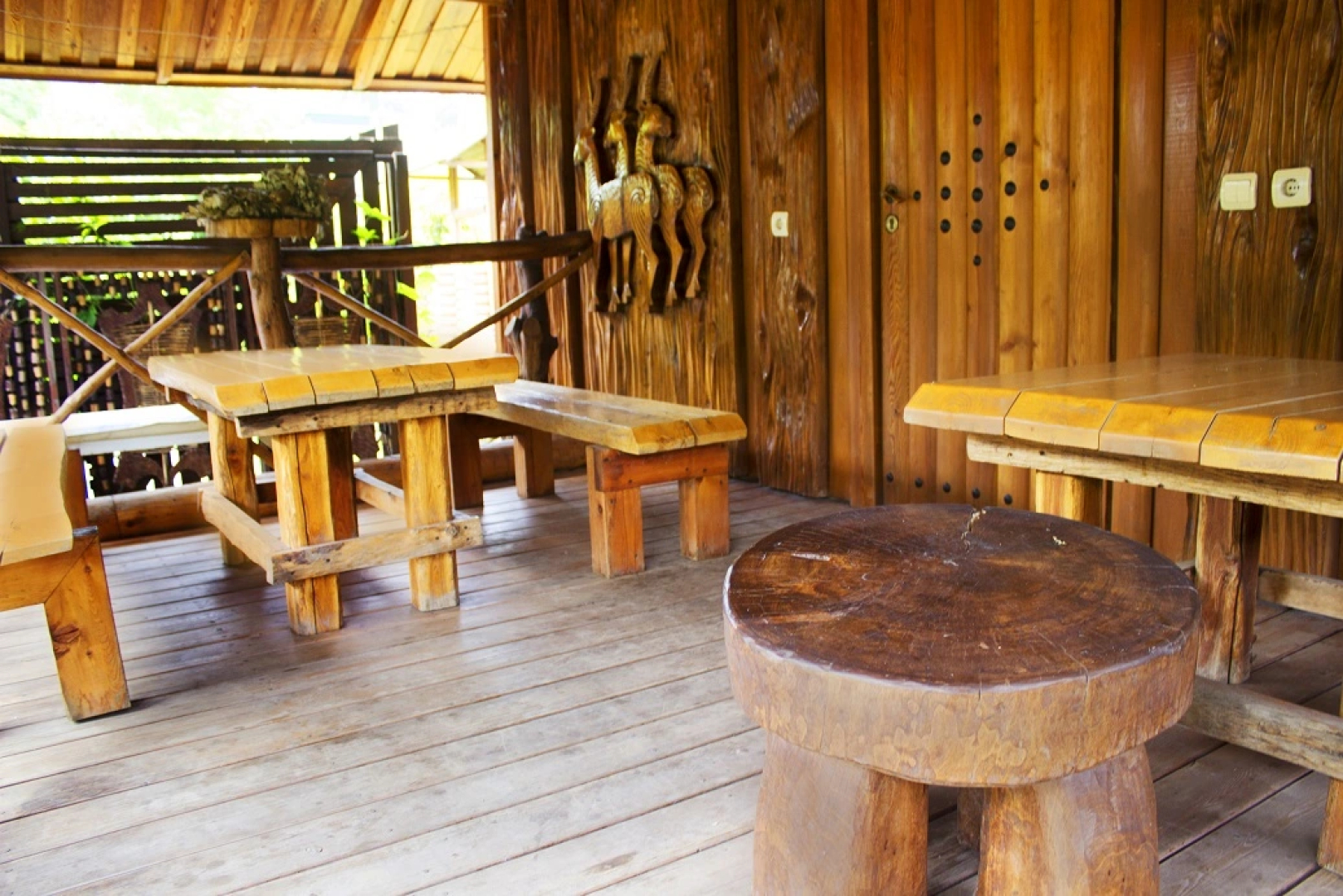 Okhotnichiy Club