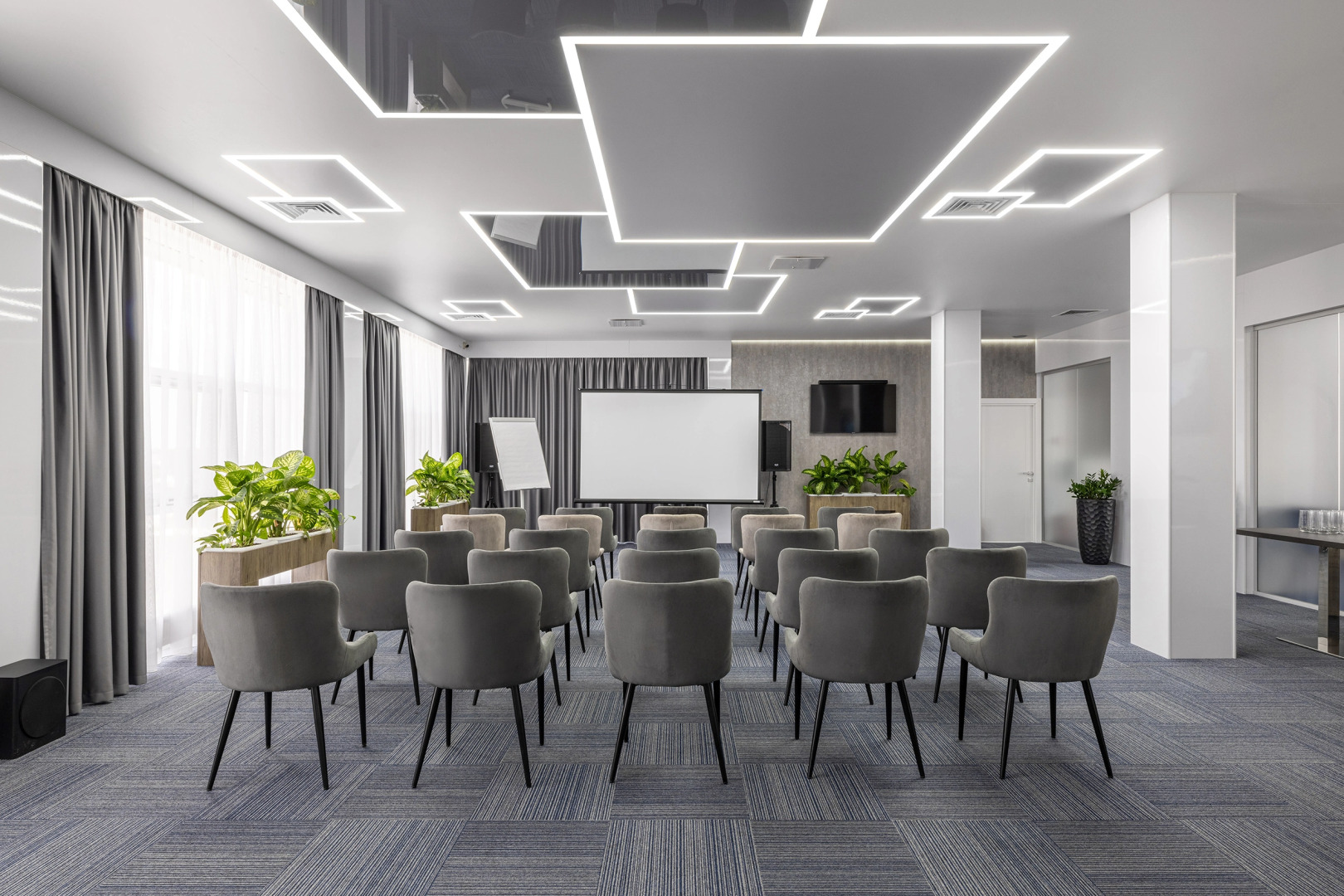 Отель Параллель Parallel Congress by Stellar Hotels