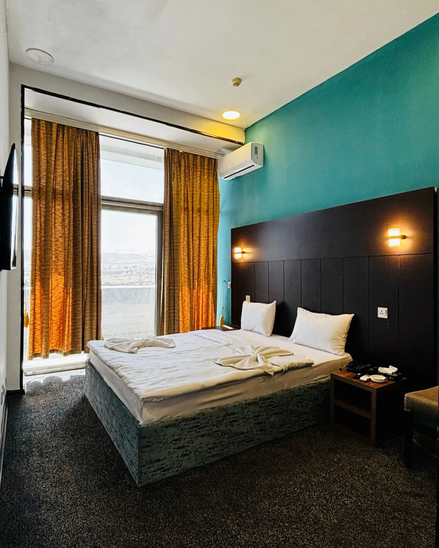 Отель Crossway Baku