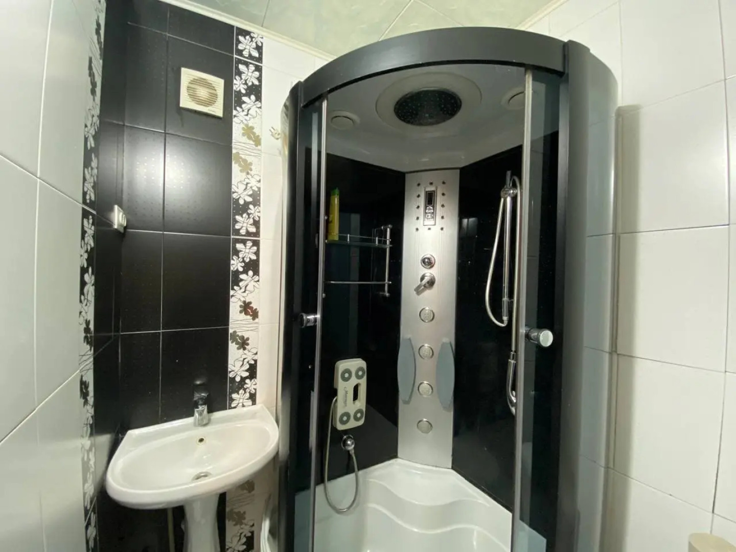 Квартира Sutochno Kvartira05