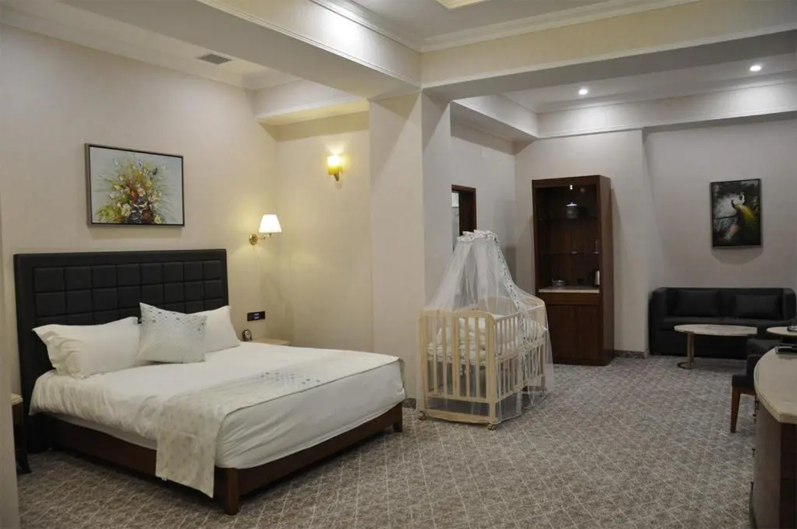 Parliament Palace Hotel