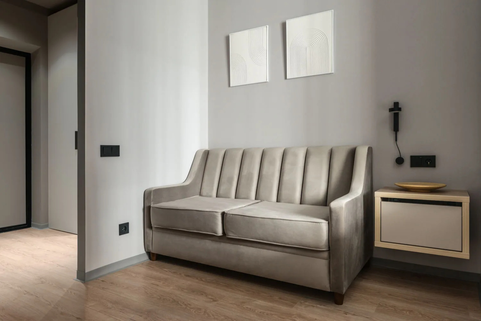 Квартира с Дизайнерским Ремонтом у Театра Кукол Экият