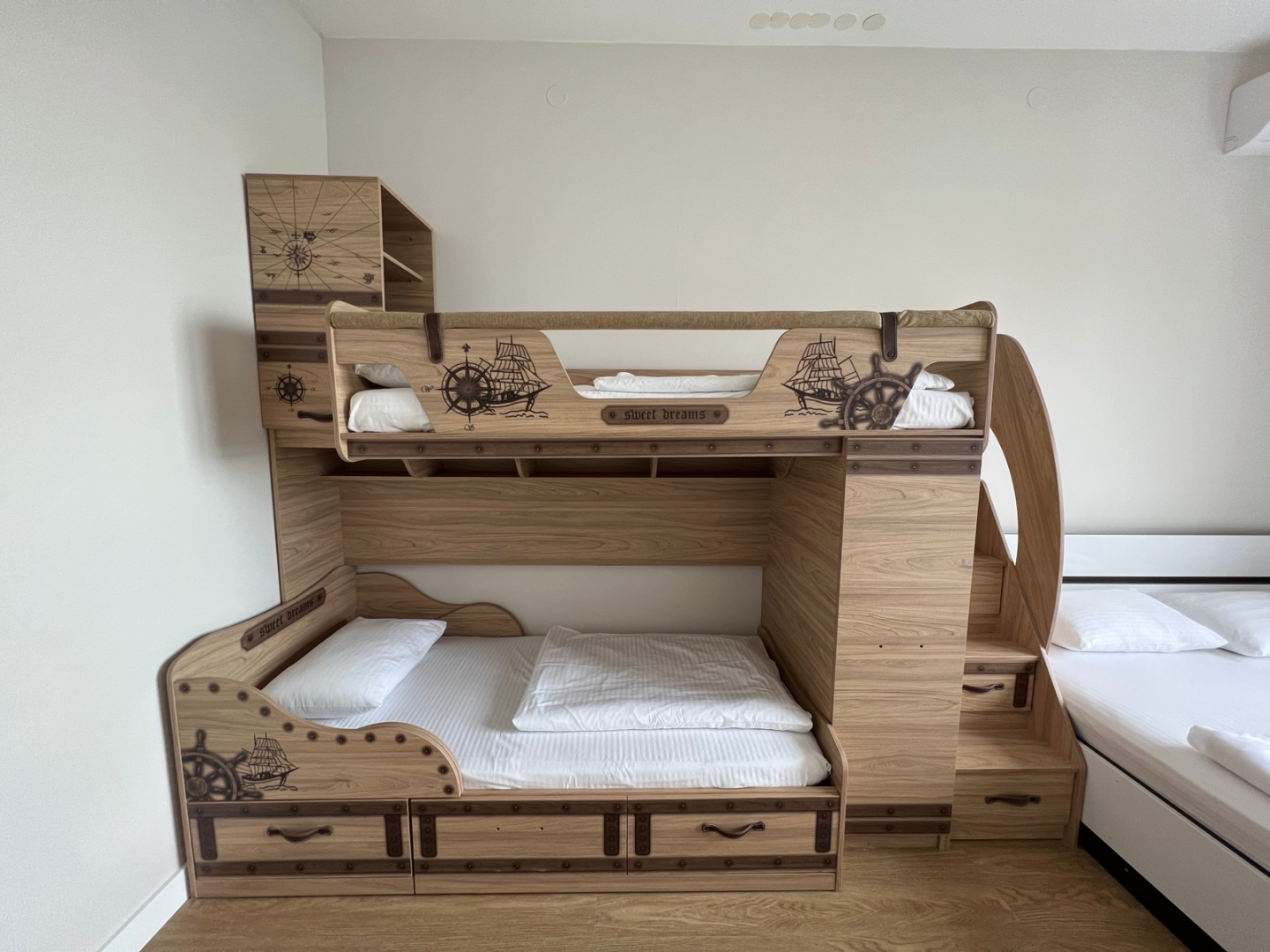 Апартаменты Imeretinskiy on Parusnaya 27