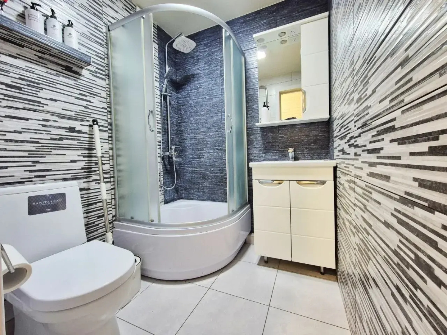 Квартира однокомнатная с панорамным видом на сквер