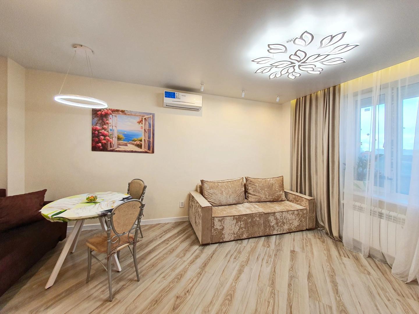 Квартира Уютные современные апартаменты рядом с центром