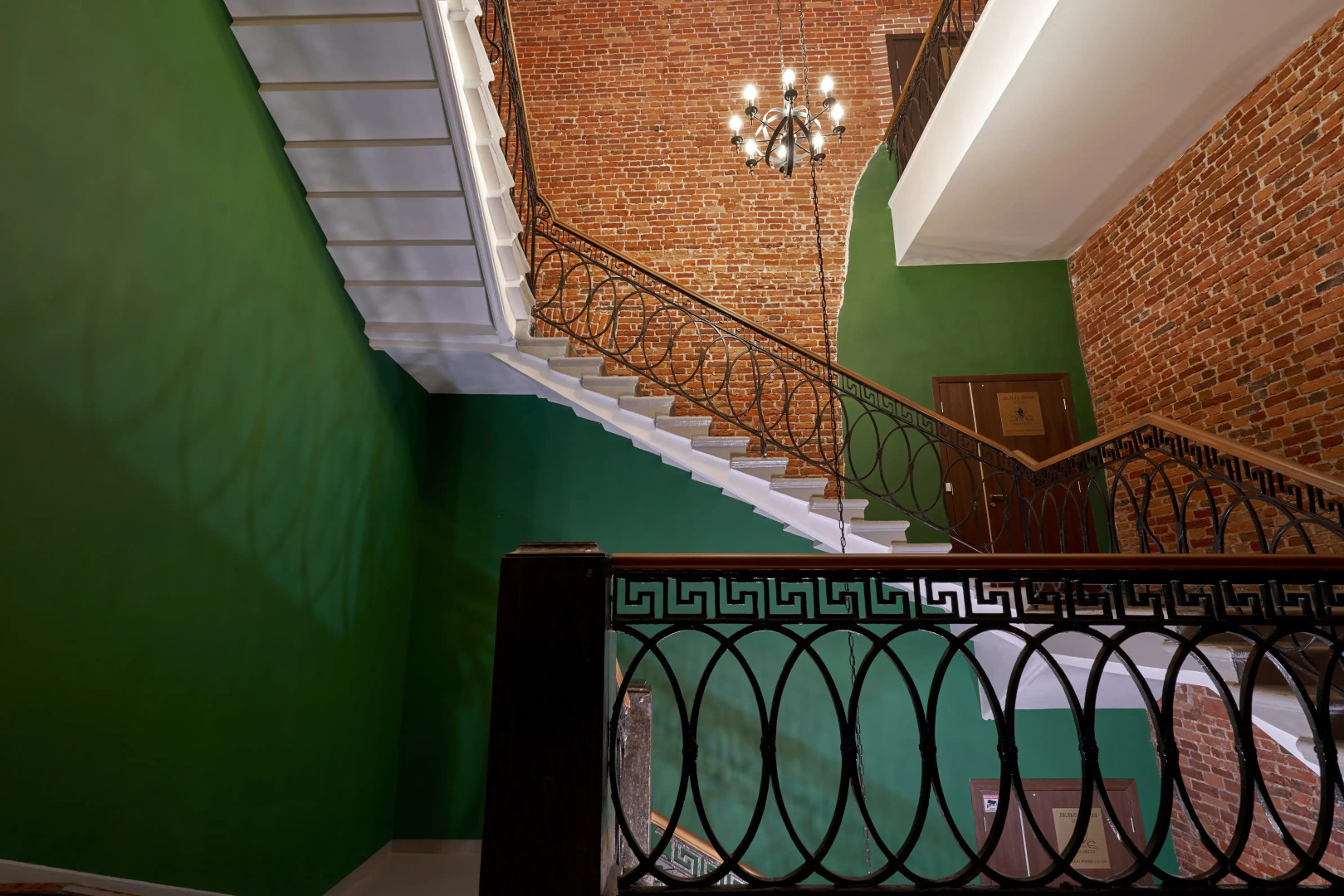 Отель Дельта Невы