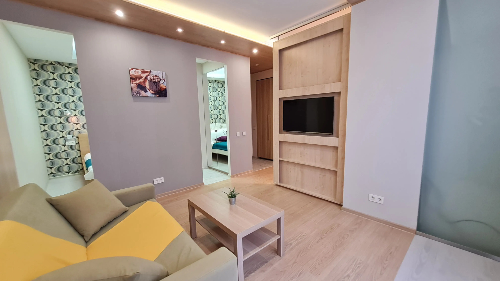 Квартра у метро Лермонтовский проспект