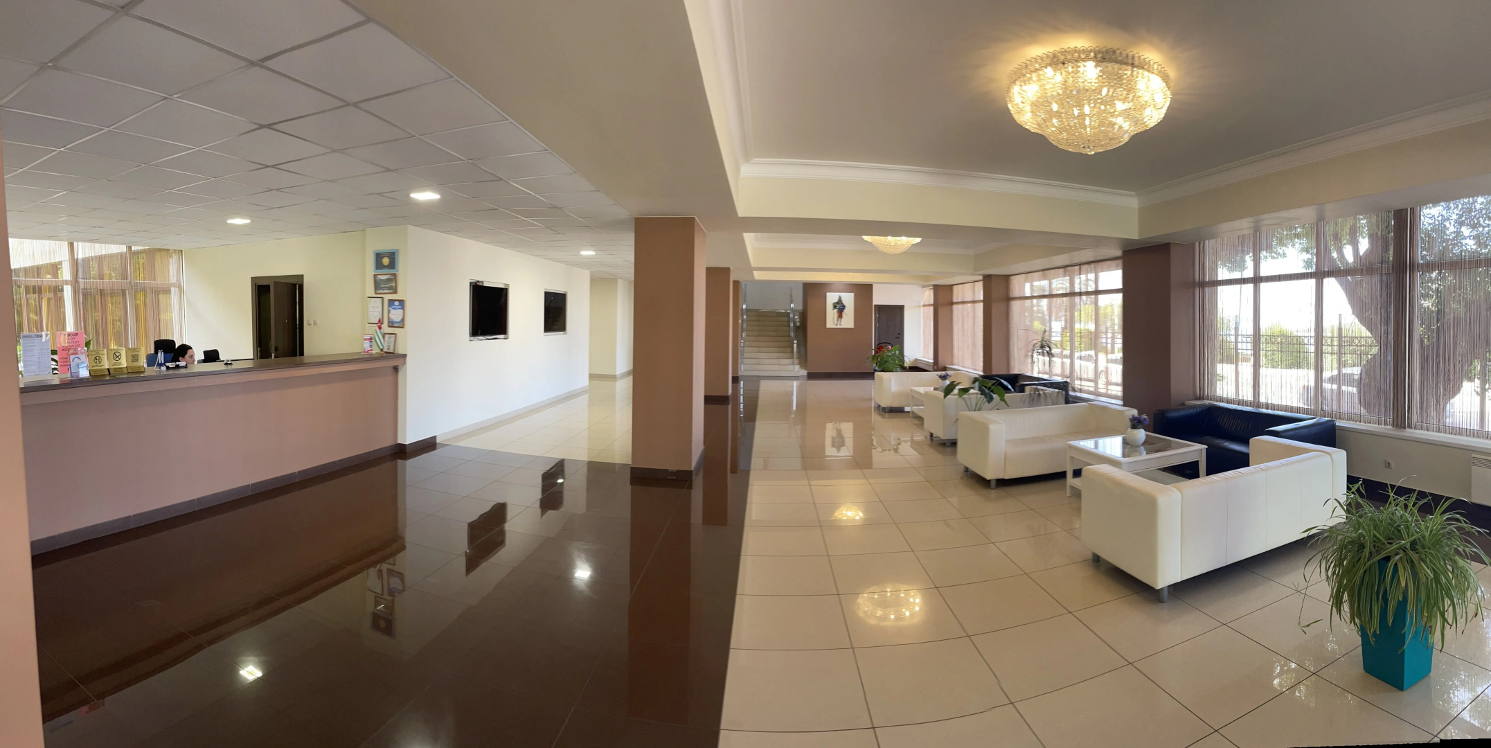 Отель СКК Континент Гагра