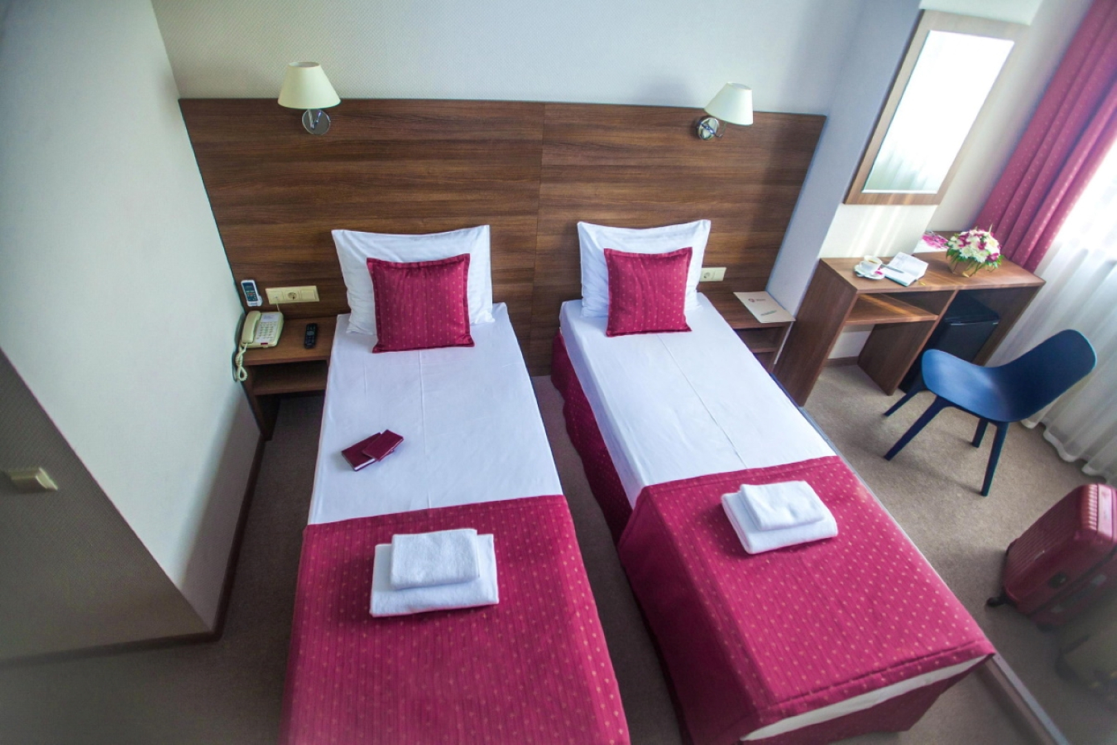 Отель Милот