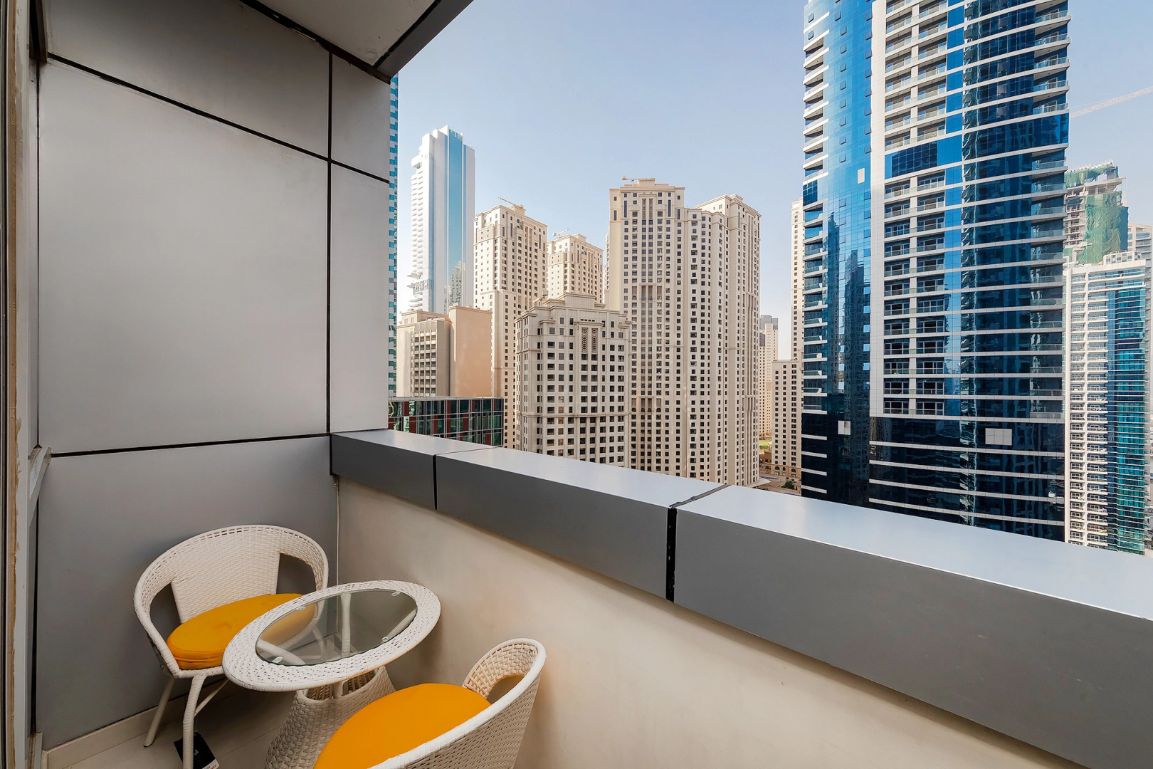 Апартаменты Welcome Home in Bay Central Tower