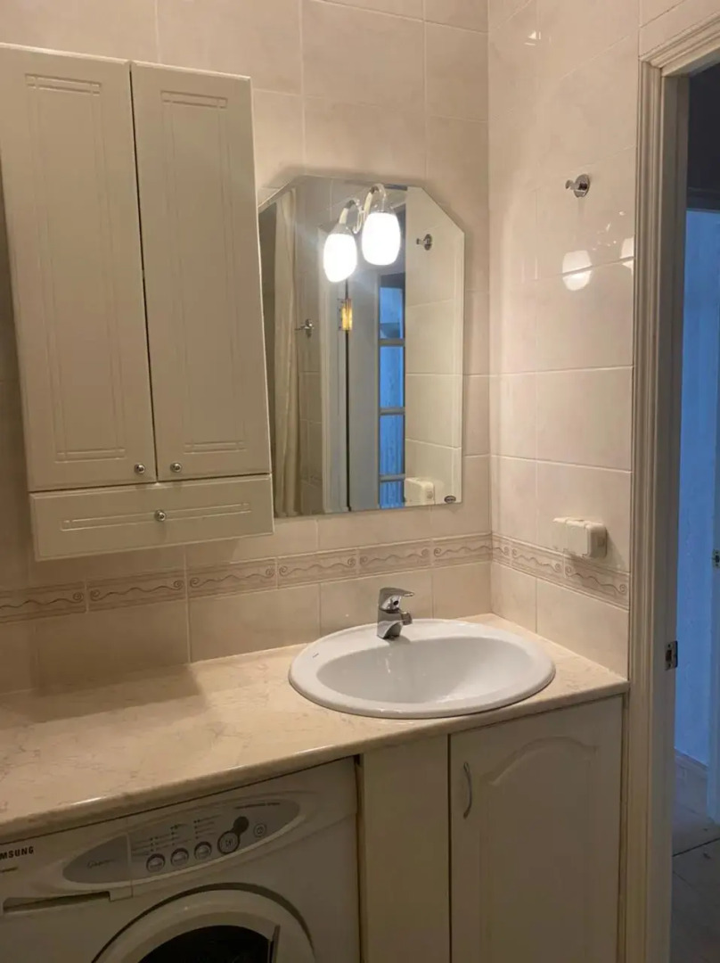 Апартаменты Двухкомнатная квартира на Большой Конюшенной 2