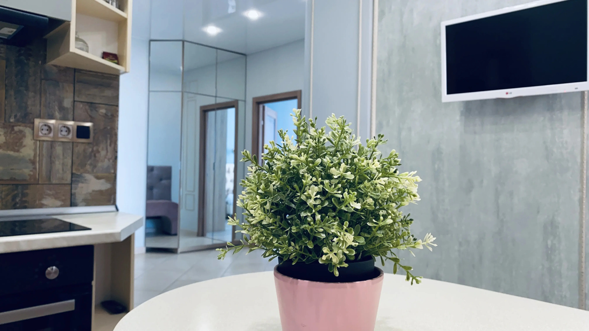 Апартаменты ИннХоум Panorama&Riverside de Luxe