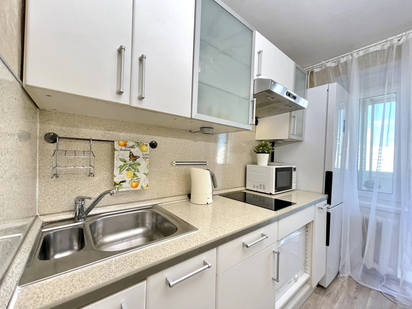 Квартира Приятная Около Вредена  на Веденеева 4