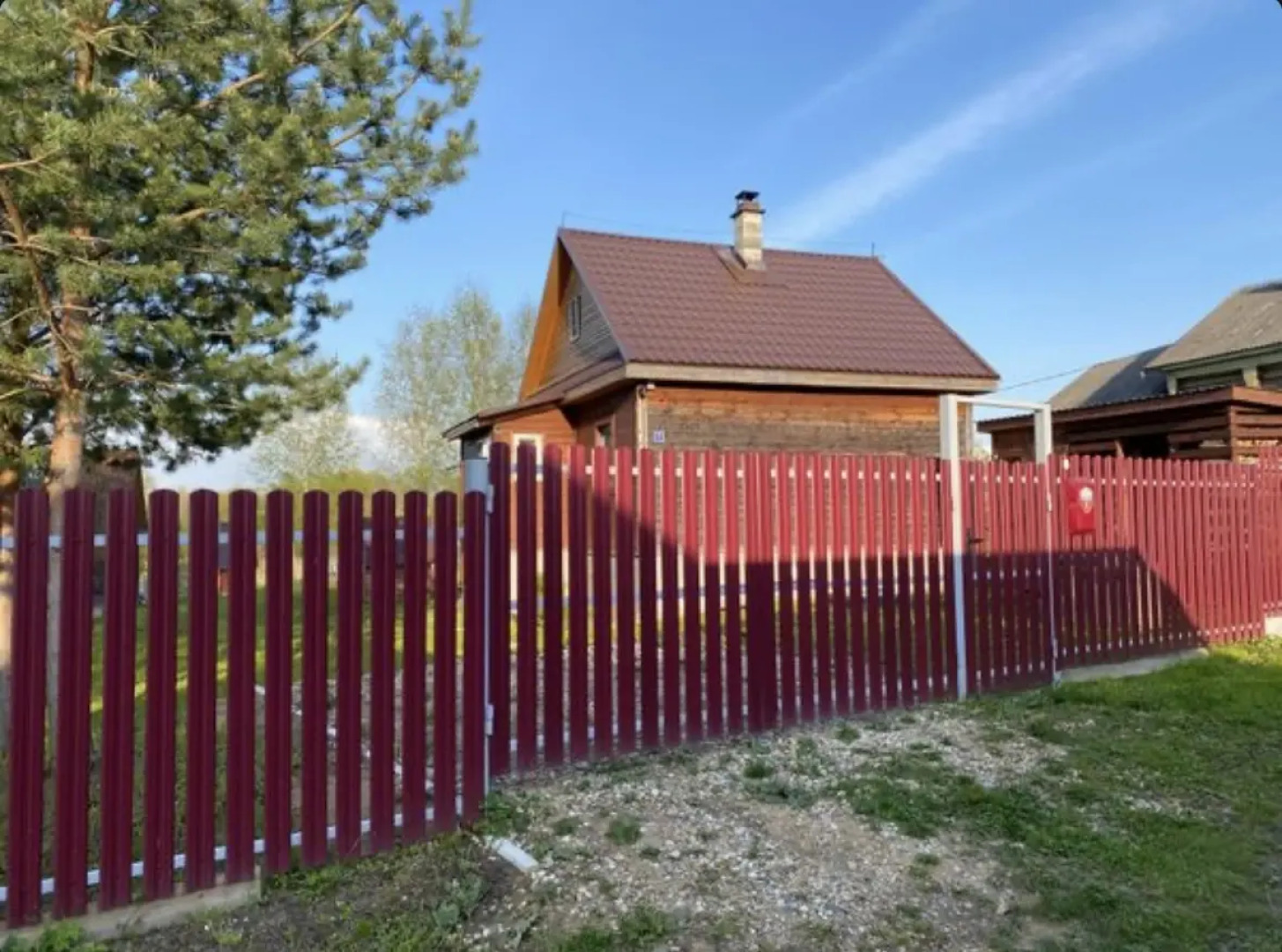 Частный дом у речки для семейного отдыха