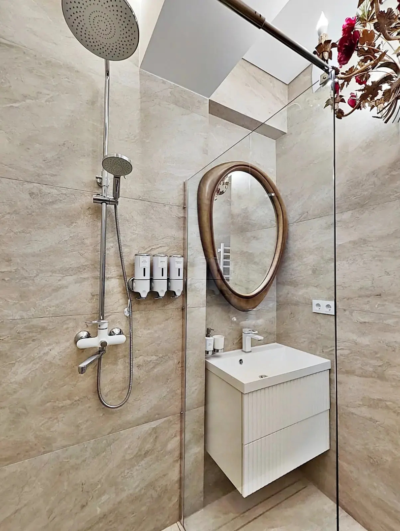 Апартаменты на Декабристов 5