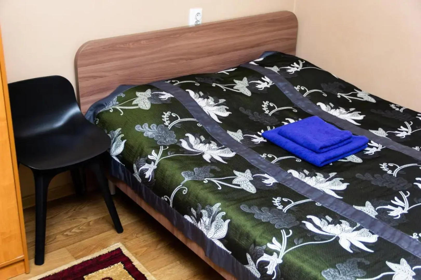 Отель Тахар