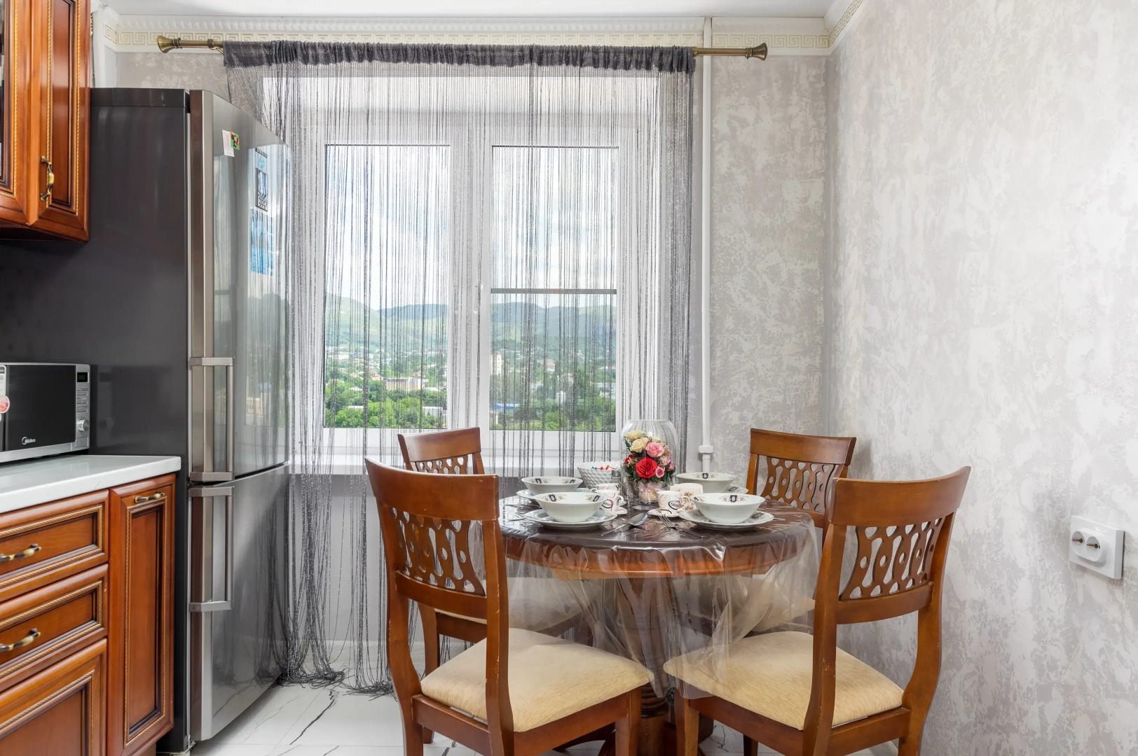 Квартира Красота спасет мир