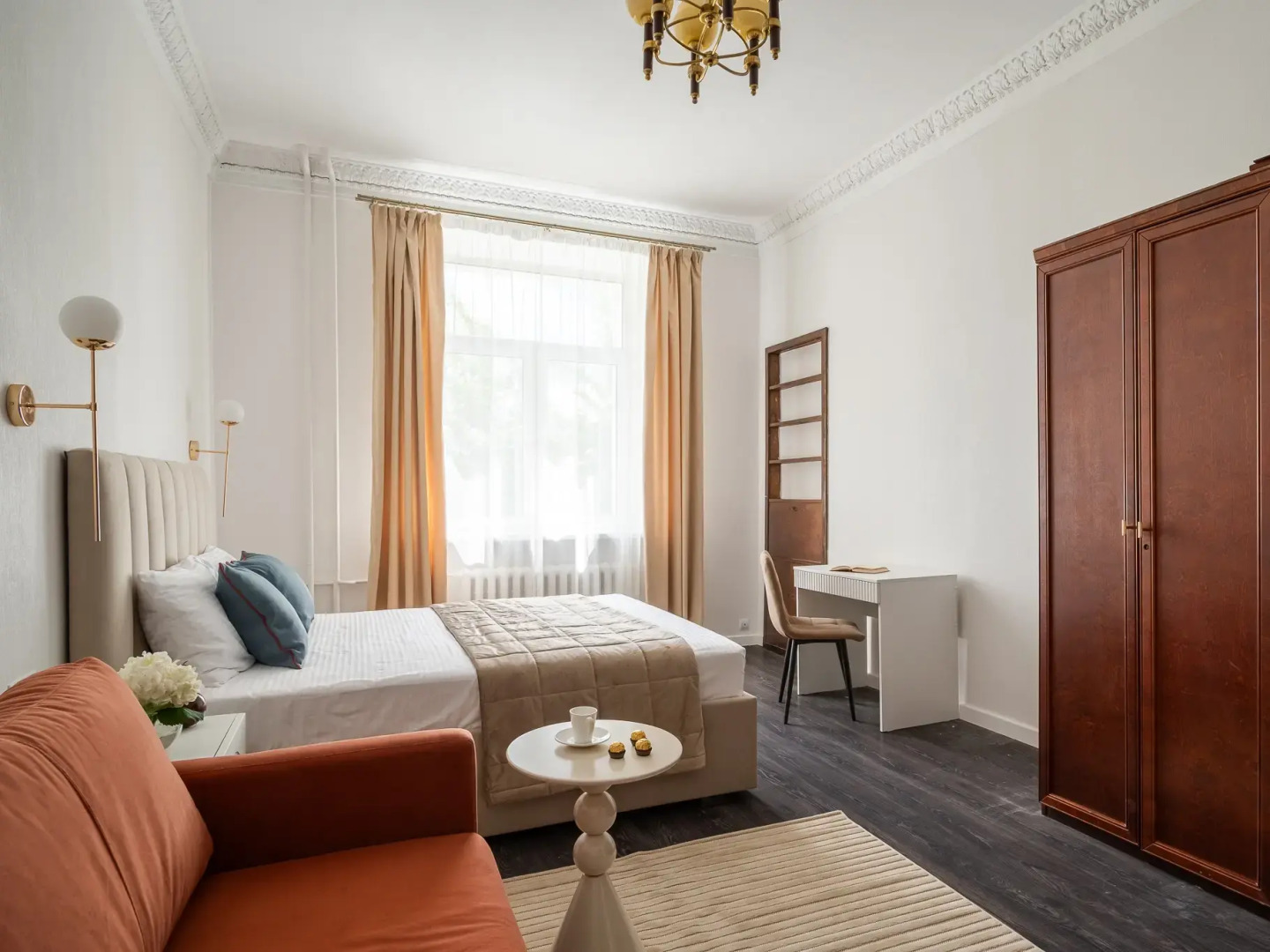 Апартаменты Кварт-Отель, Бережковская Набережная 12